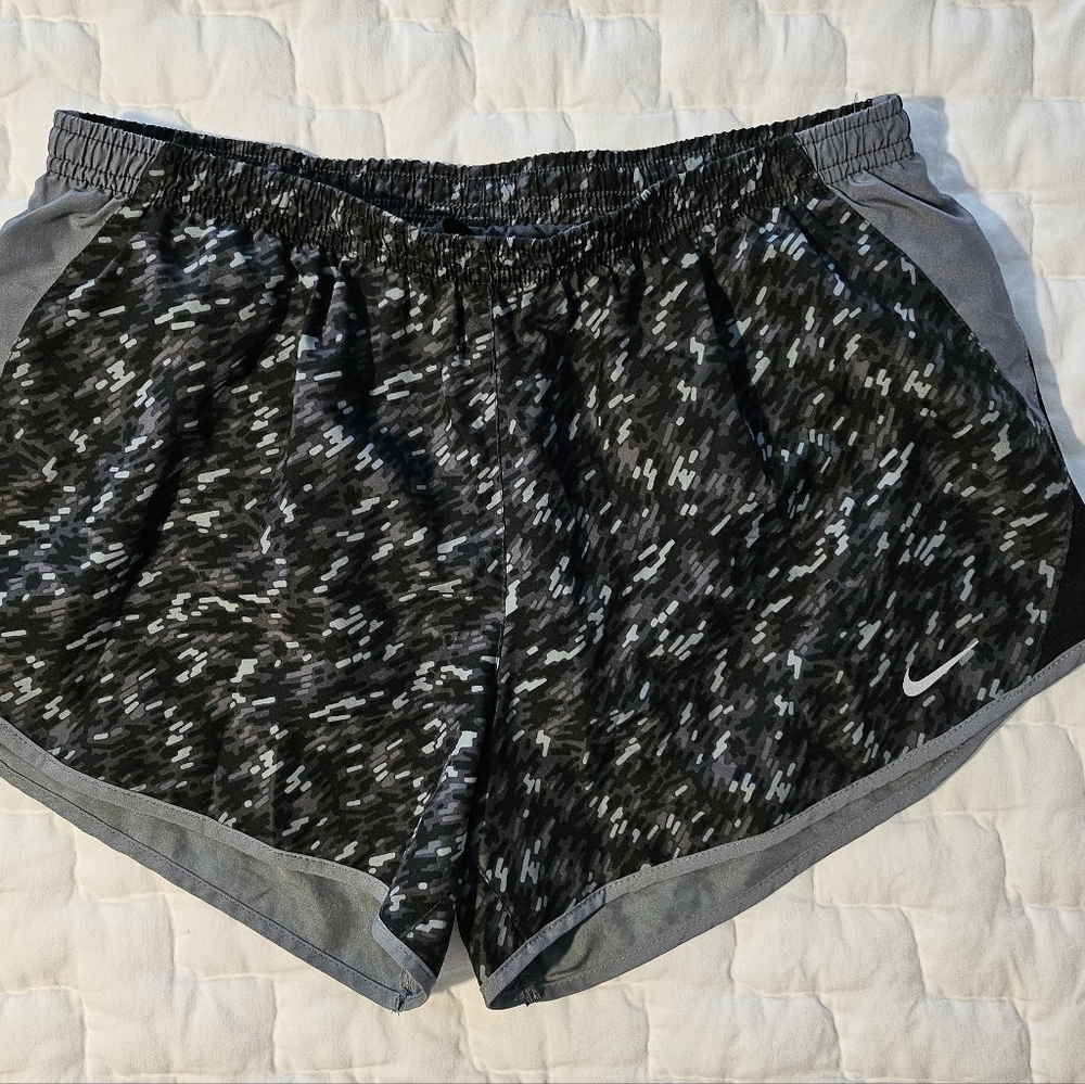 Nike Running Shorts - Lined  EUC